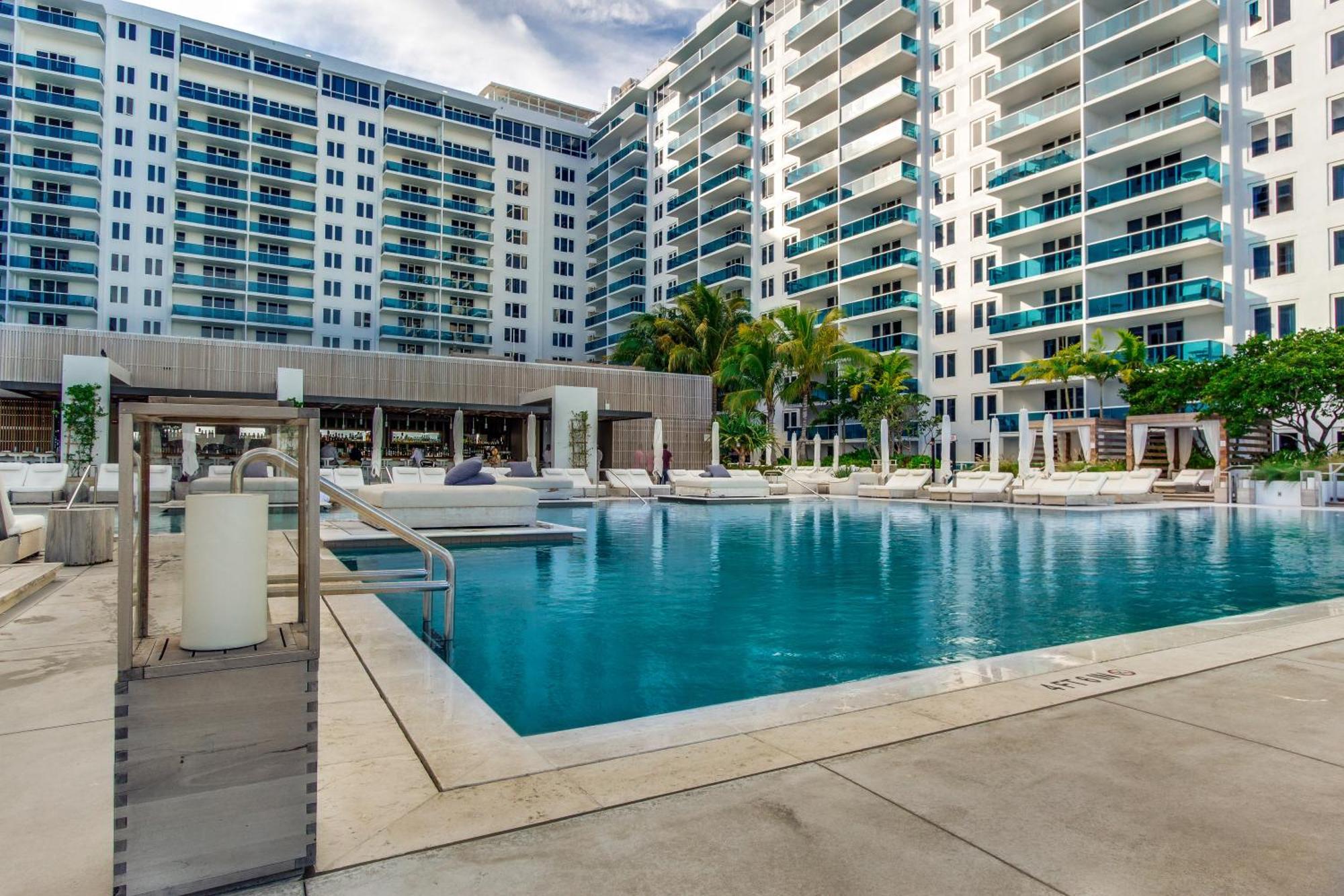 1 Hotel & Homes Miami Beach Oceanfront Residence Suites By Joe Semary Exterior photo